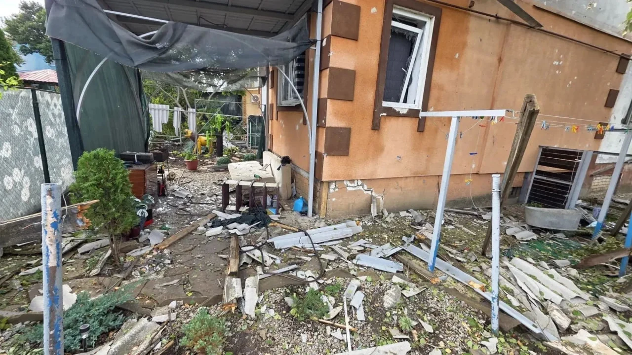 Повреждённое жилое пространство после одного из сентябрьских эпизодов в ЛНР